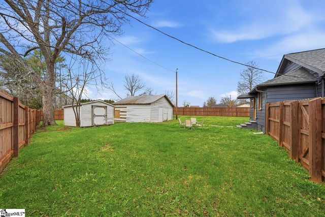 166 Berry Road, Boiling Springs, SC 29316