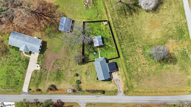 166 Berry Road, Boiling Springs, SC 29316