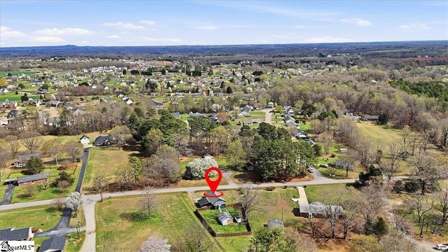 166 Berry Road, Boiling Springs, SC 29316