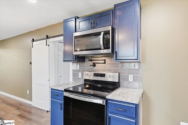 166 Berry Road, Boiling Springs, SC 29316