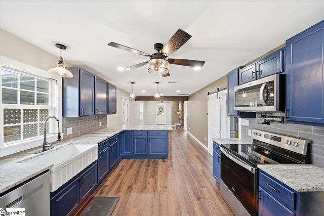 166 Berry Road, Boiling Springs, SC 29316