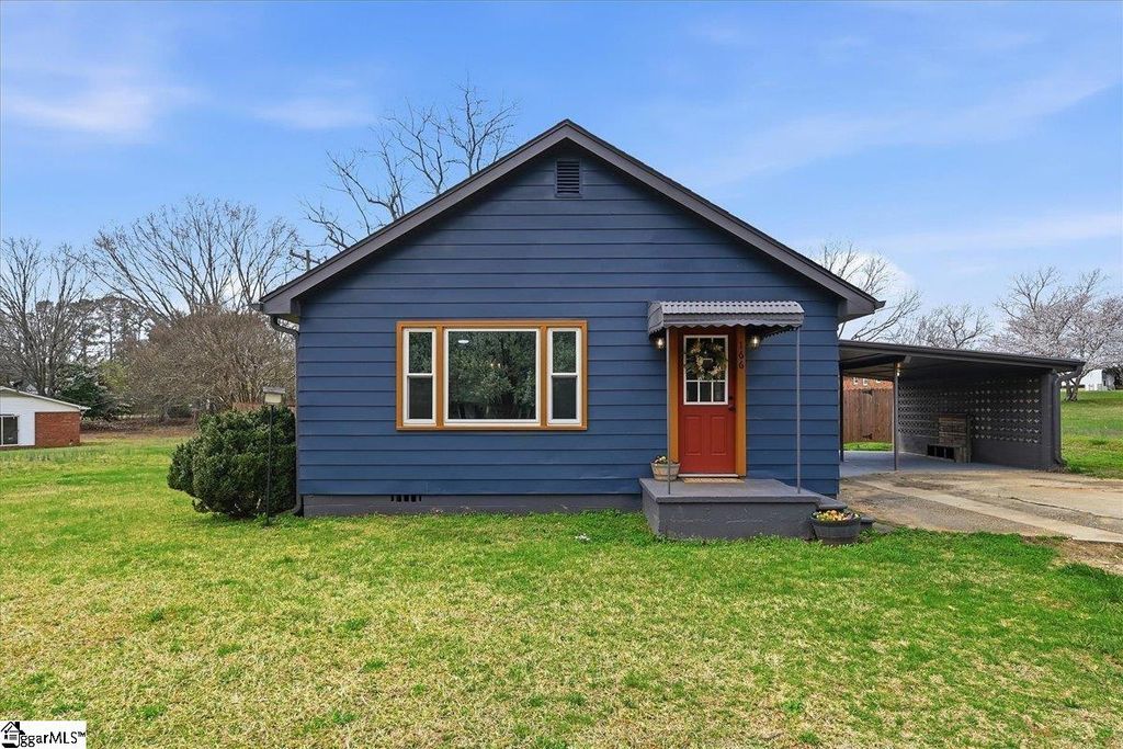 166 Berry Road, Boiling Springs, SC 29316