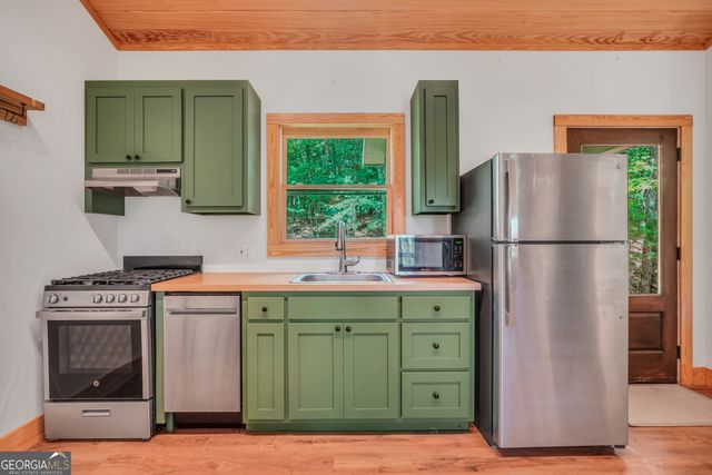 686 Burkett Road, Thomaston, GA 30286