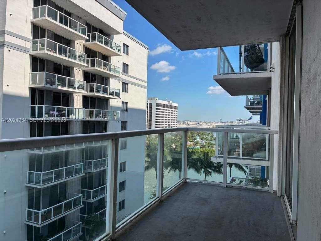 5085 NW 7th Street 909, Miami, FL 33126