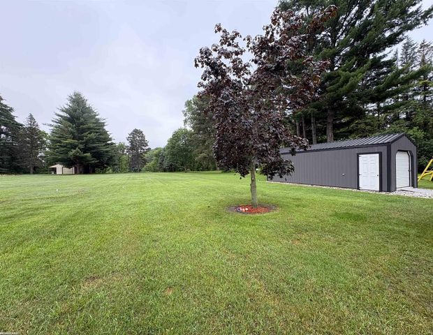2835 W Water Street, Port Huron, MI 48060