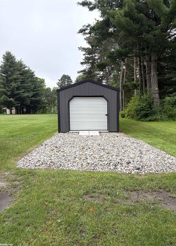 2835 W Water Street, Port Huron, MI 48060