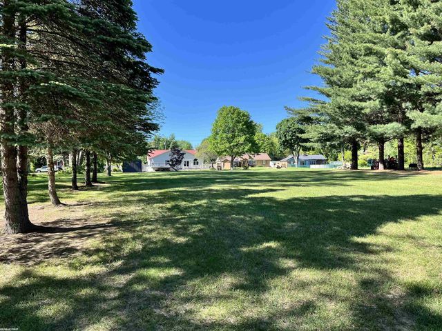2835 W Water Street, Port Huron, MI 48060
