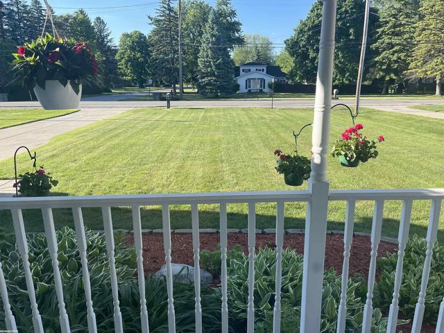 2835 W Water Street, Port Huron, MI 48060