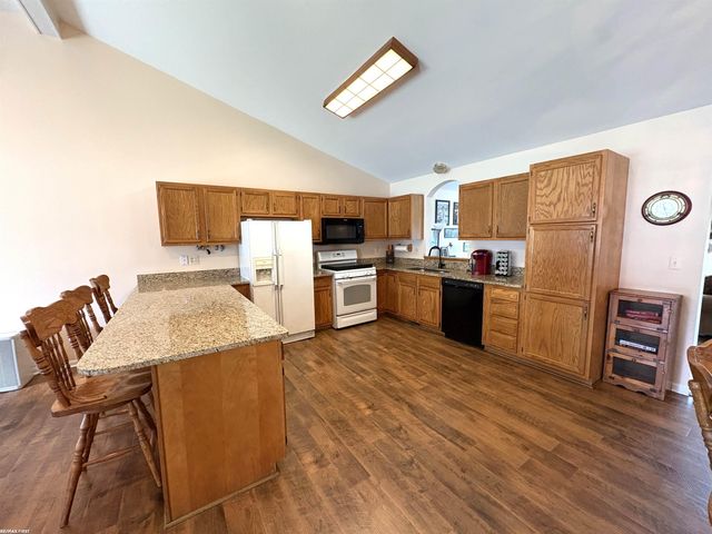 2835 W Water Street, Port Huron, MI 48060
