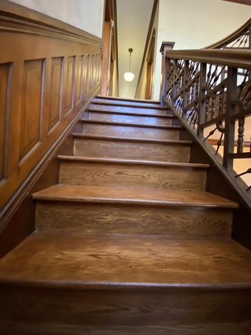 928 King STREET, La Crosse, WI 54601