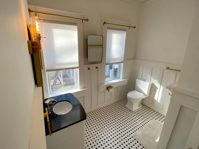 928 King STREET, La Crosse, WI 54601