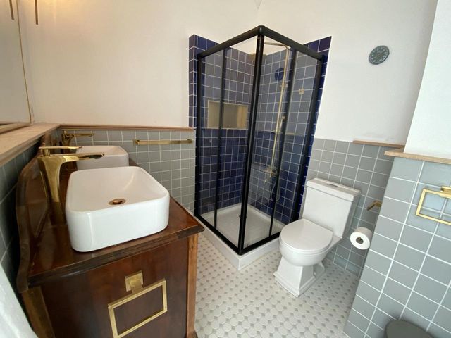 928 King STREET, La Crosse, WI 54601