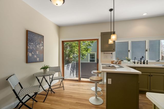 8 Belmont Pl, Somerville, MA 02143