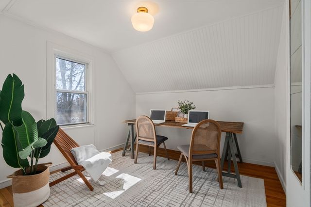 8 Belmont Pl, Somerville, MA 02143