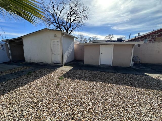 721 S Oak St, Ukiah, CA 95482