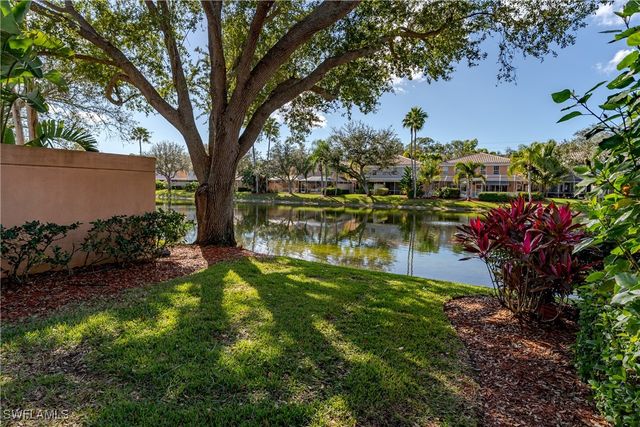 5353 Cove CIR, Naples, FL 34119