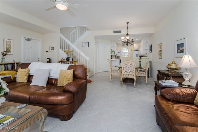 5353 Cove CIR, Naples, FL 34119