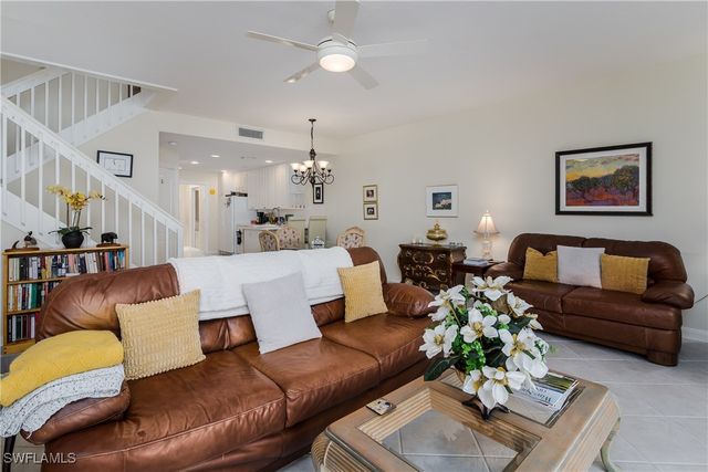 5353 Cove CIR, Naples, FL 34119