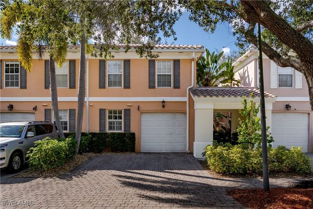 5353 Cove CIR, Naples, FL 34119