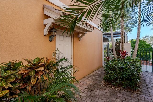 5353 Cove CIR, Naples, FL 34119