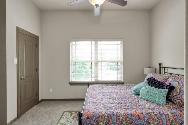 18 Aventura Place, Spring, TX 77389