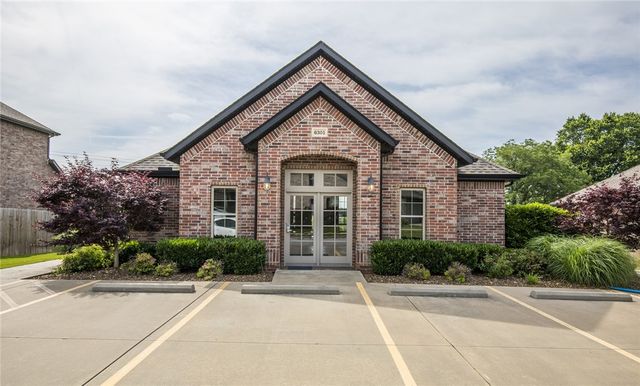 6307 S 58th Street, Rogers, AR 72758