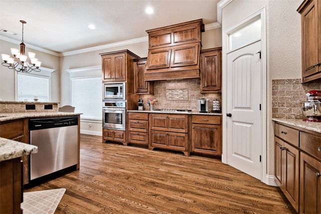 6307 S 58th Street, Rogers, AR 72758