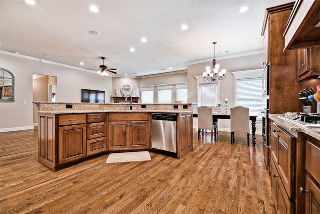 6307 S 58th Street, Rogers, AR 72758