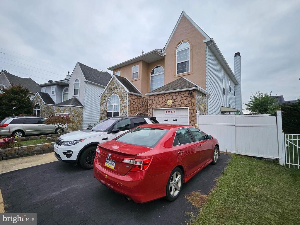 1251 SEROTA PL, Philadelphia, PA 19115