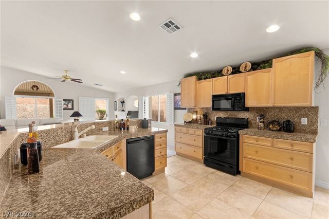 477 Annotto Bay Street, Las Vegas, NV 89138