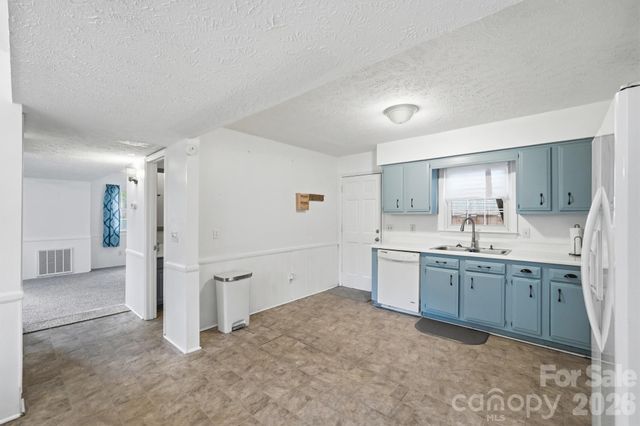 908 Forest Drive, Marshville, NC 28103
