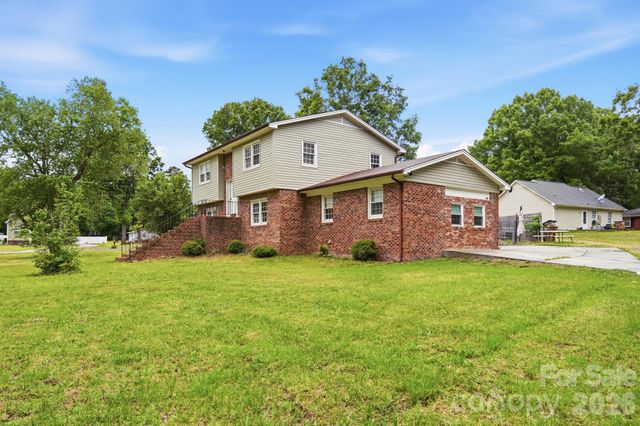 908 Forest Drive, Marshville, NC 28103