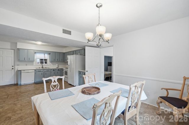 908 Forest Drive, Marshville, NC 28103