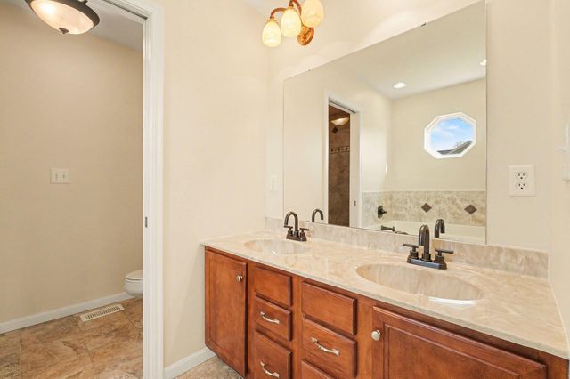 1662 Bingham Circle, Hebron, KY 41048