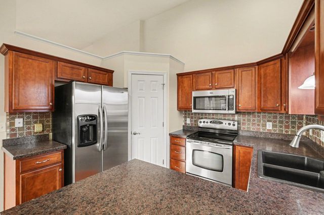 1662 Bingham Circle, Hebron, KY 41048