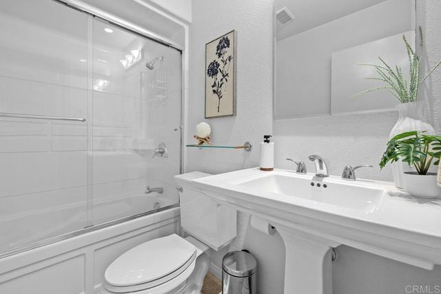 3525 Lebon Dr. 307, San Diego, CA 92122