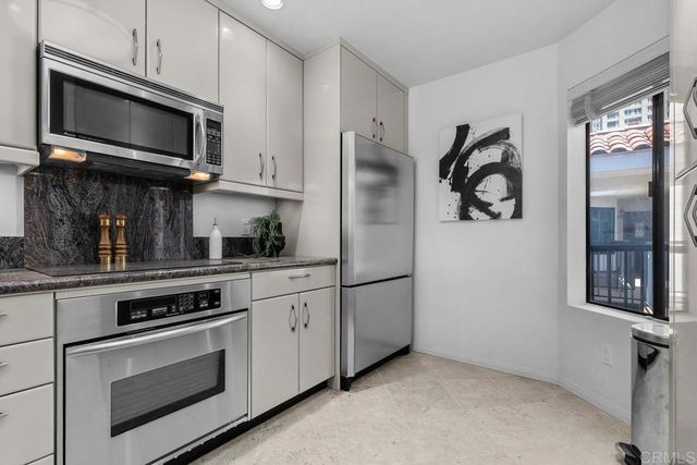 3525 Lebon Dr. 307, San Diego, CA 92122