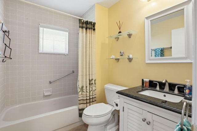 7930 Lake Sands Drive, Delray Beach, FL 33446