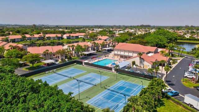 7930 Lake Sands Drive, Delray Beach, FL 33446