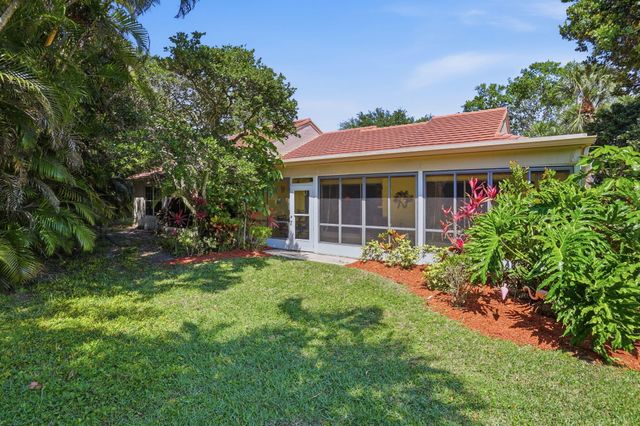 7930 Lake Sands Drive, Delray Beach, FL 33446