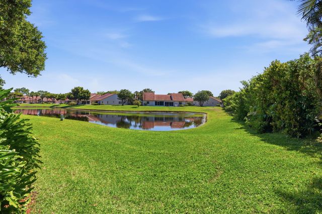 7930 Lake Sands Drive, Delray Beach, FL 33446