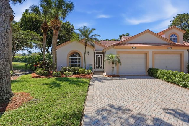7930 Lake Sands Drive, Delray Beach, FL 33446