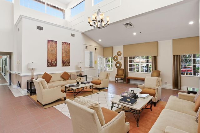 7930 Lake Sands Drive, Delray Beach, FL 33446