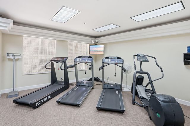 7930 Lake Sands Drive, Delray Beach, FL 33446