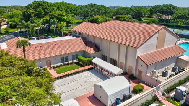 7930 Lake Sands Drive, Delray Beach, FL 33446