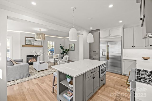 1607 Tippah Park Court, Charlotte, NC 28205