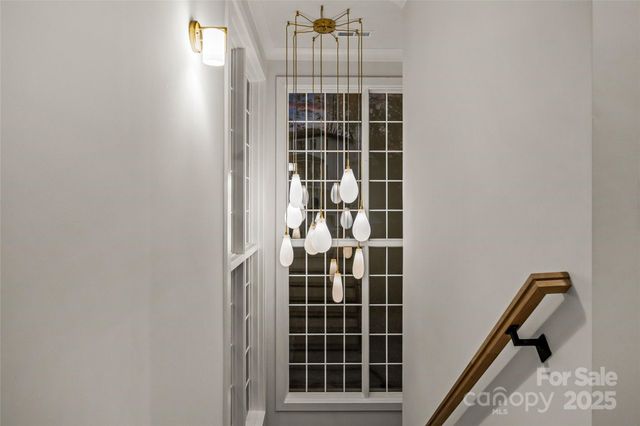 1607 Tippah Park Court, Charlotte, NC 28205