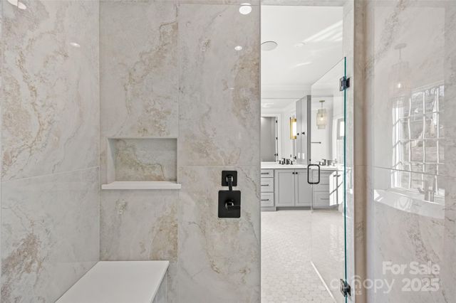 1607 Tippah Park Court, Charlotte, NC 28205