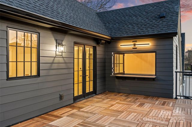 1607 Tippah Park Court, Charlotte, NC 28205