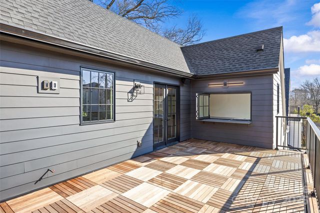 1607 Tippah Park Court, Charlotte, NC 28205